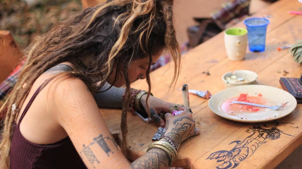 Namahstay Eco Hostel & Coworking & Art Community Space Arambol Ngoại thất bức ảnh