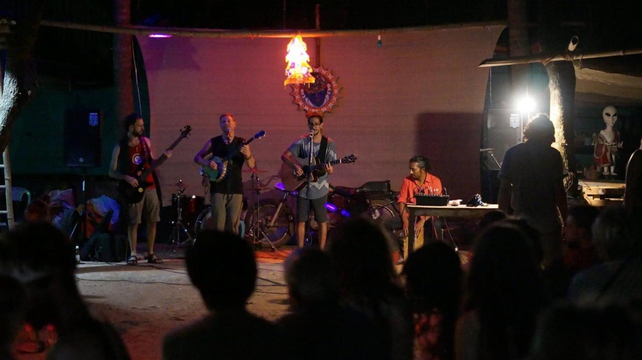 Namahstay Eco Hostel & Coworking & Art Community Space Arambol Ngoại thất bức ảnh