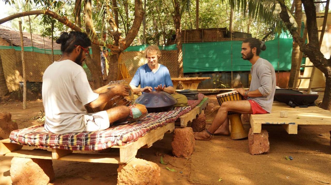 Namahstay Eco Hostel & Coworking & Art Community Space Arambol Ngoại thất bức ảnh